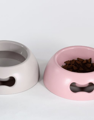 Gamelle Pappy taupe avec croquettes – design stable et pratique