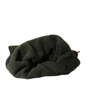 Gigoteuse pour chien refermée - cocon en tissu peluche vert kaki