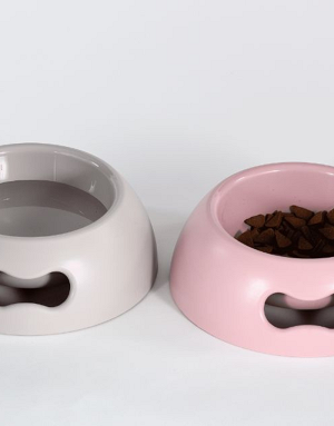 Gamelle rose pour chien rempli d'eau – recyclable United Pets