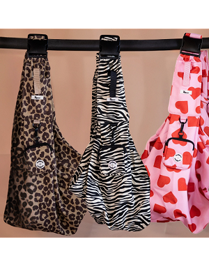 Sac de transport bandoulière pour chien motif zèbre, coeur et léopard