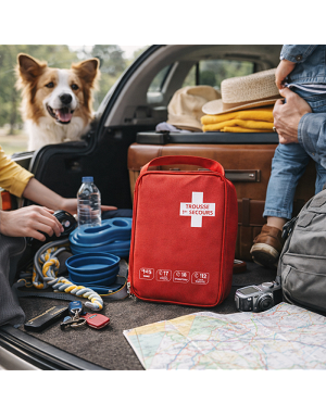 Trousse de secours pour chien ouverte avec contenu complet - Soins d'urgence animal