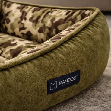 Couchage pour chien camouflage élégant Bella Concept Store Dog