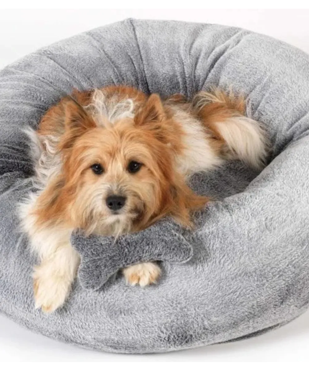 Panier pour chien Donuts dans un intérieur élégant.