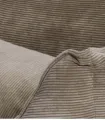 Détail couture et texture du panier en velours côtelé beige.
