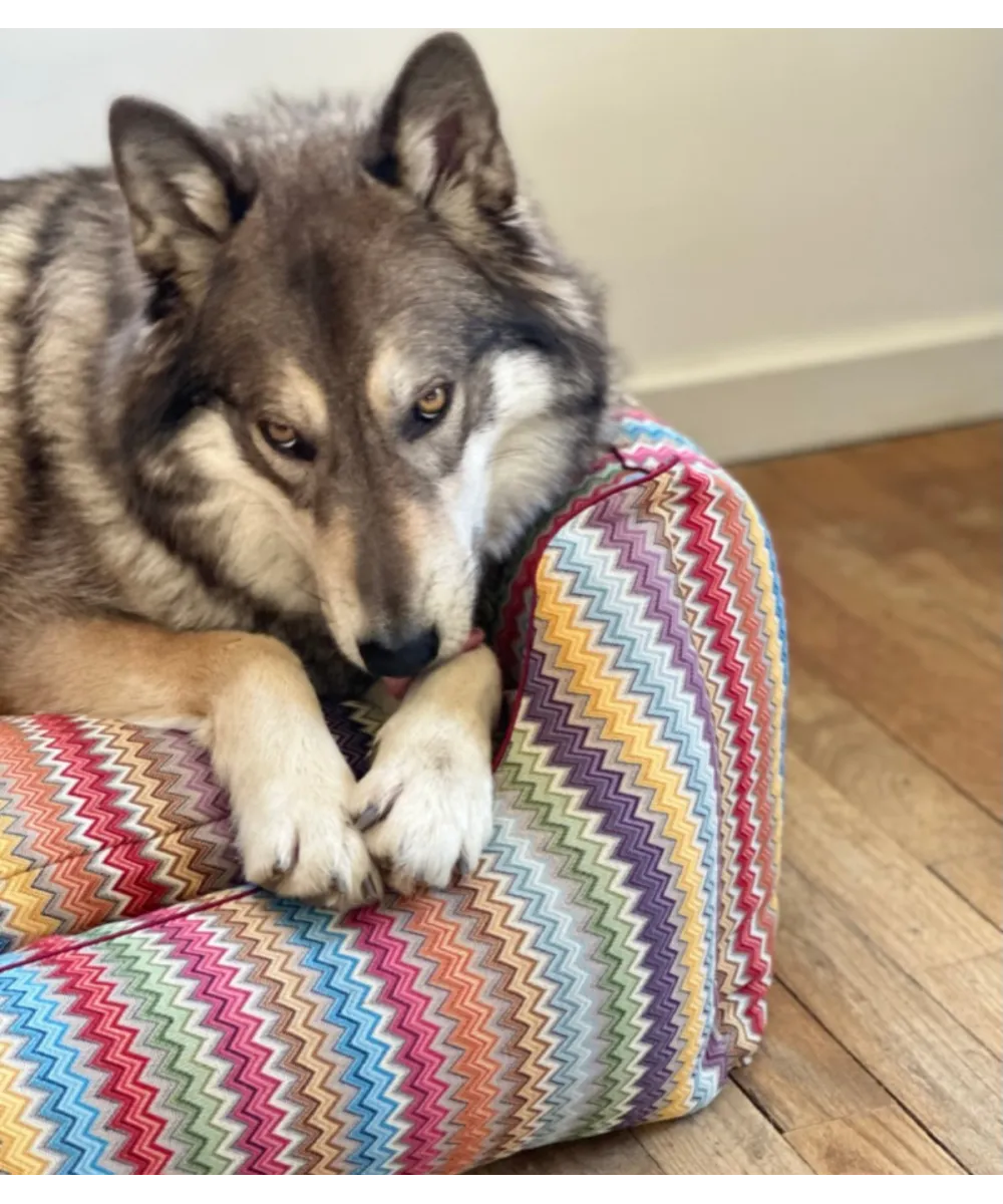 Panier ZigZag pour chien – couchage confortable et moelleux.