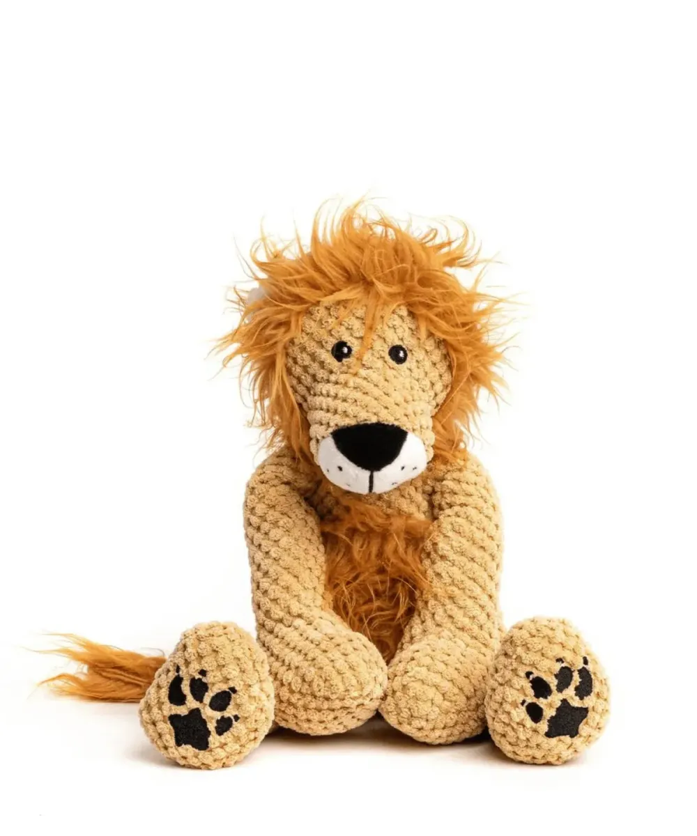 Peluche lion pour chien en tricot gaufré, crinière et queue orange, vue de face sur fond blanc