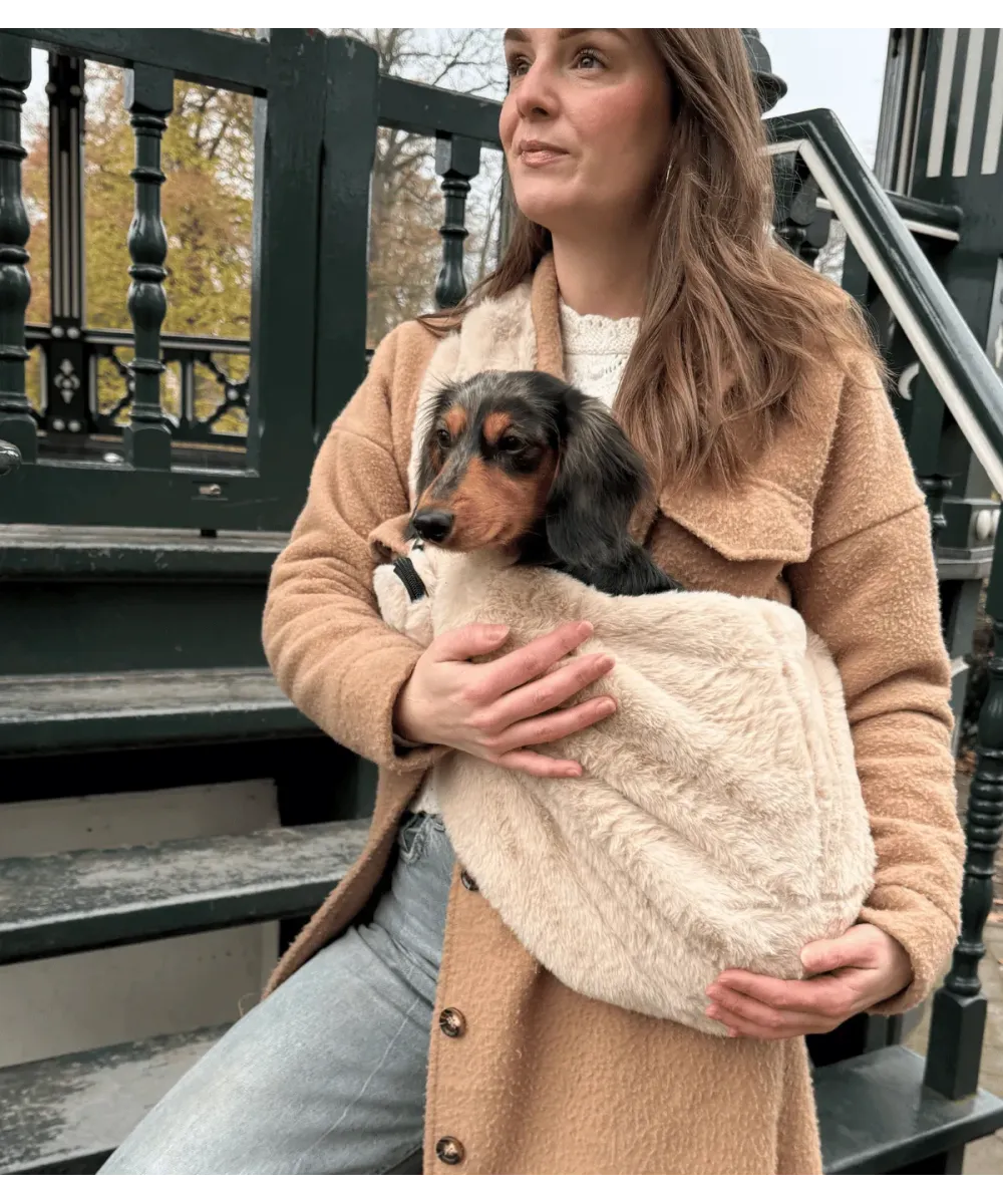 Sac de Transport Chien Fluffy Beige – Confort & Anti-Stress